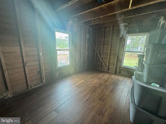 3rd image of 26813 Johnson Creek Rd