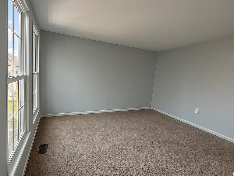 7476 Emerald Dr — Photo 6