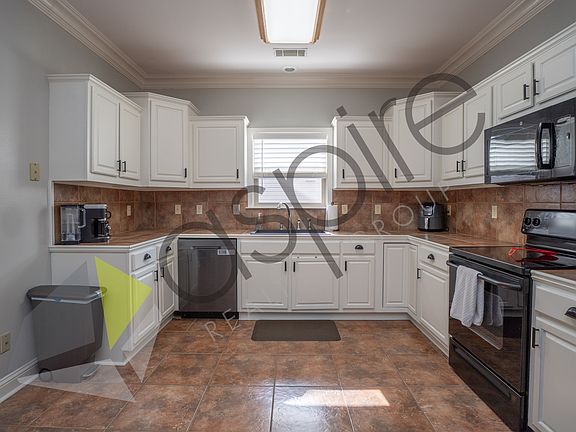 2nd image of 12907 Arthur Ln