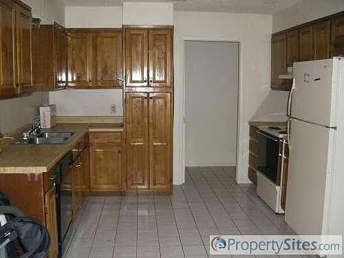 5th image of 4303 Blackwell St