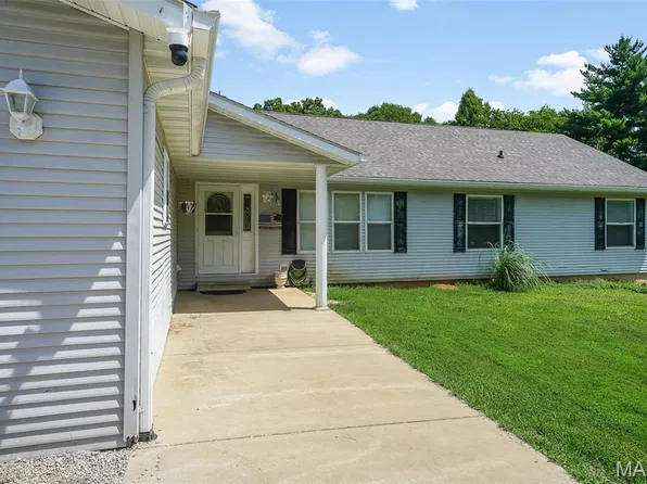 16021 Pellikan Ln, Grafton, IL 62037