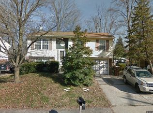 1915 The Meadow Rd, Louisville, KY 40223