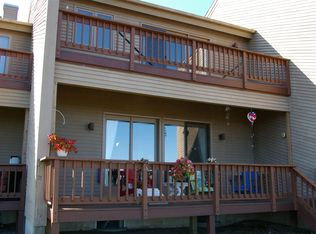 37 Top Of The World Rd, Lake George, NY 12845