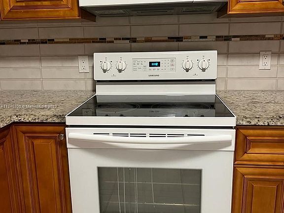 4th image of 3569 NW 114th Ln #1-3