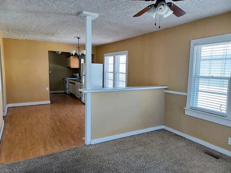 843 S Holyoke St — Photo 8