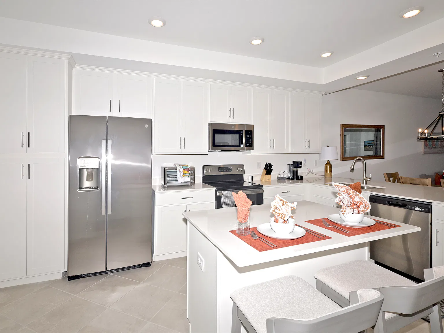 2 bed, 1120 sqft, $2,200 — Photo 4