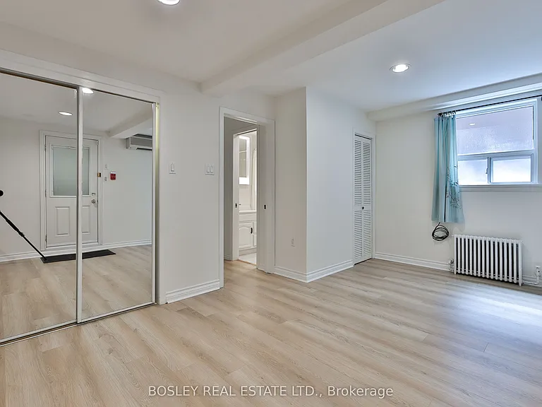 144 Evelyn Ave #LOWER — Photo 3