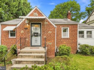 6713 Gude Ave, Takoma Park, MD 20912