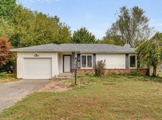 1255 E Smith St, Springfield, MO 65803