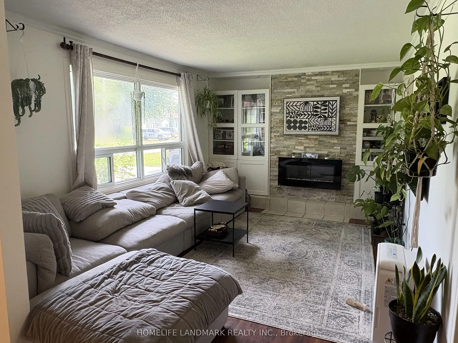 3 bed, $2,800 — Photo 3