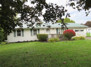 2 Jefferson Ave, Le Roy, NY