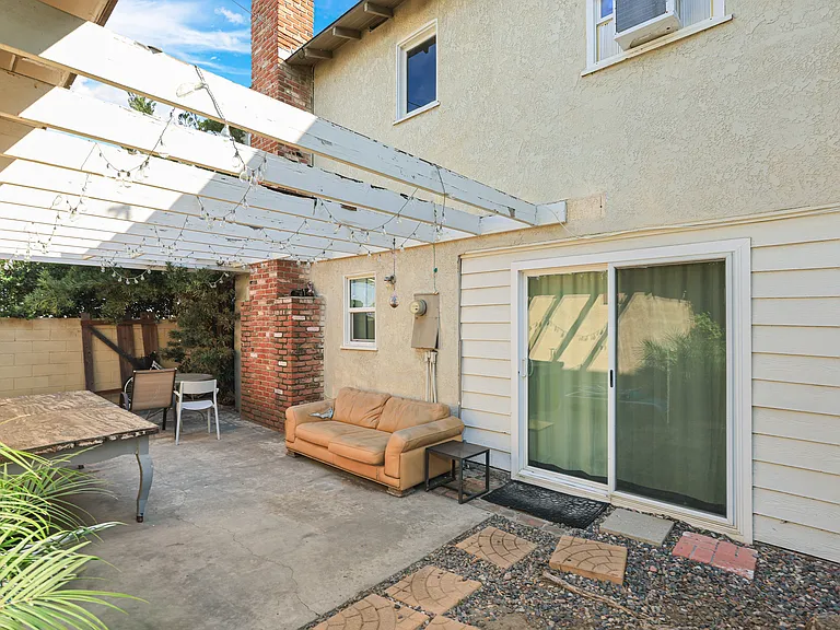 304 S Greengrove Dr — Photo 30