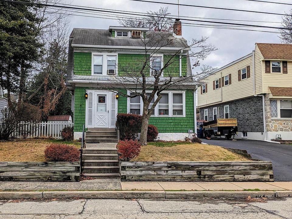 1st image of 111 W Cooke Ave