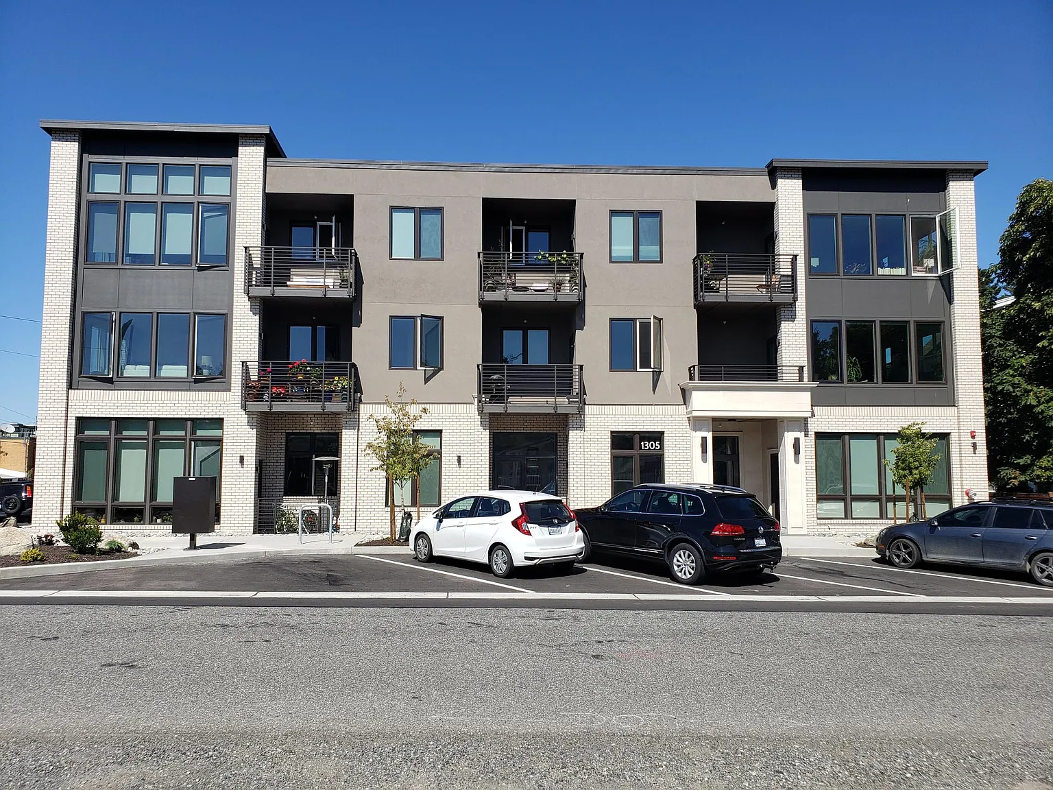 1 bed, 627 sqft, $2,195 — Photo 4