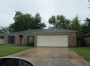 9115 Landis Dr, Beaumont, TX 77707