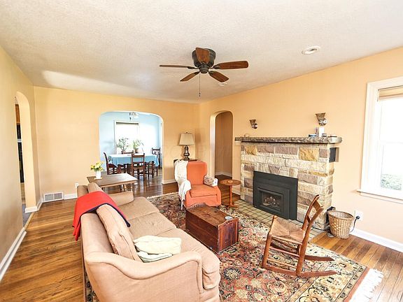 4th image of 16 Highland Dr