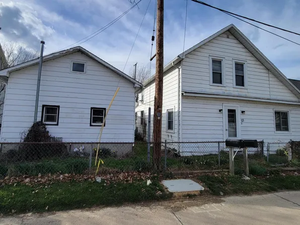 27 Oakwood Ave, Huron, OH 44839