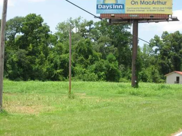 1 Macarthur Dr, Alexandria, LA 71303