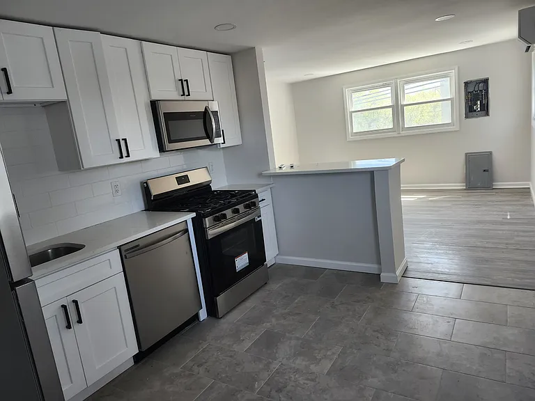 621 Lincoln Blvd #621 — Photo 3
