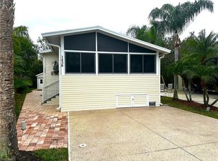 1438 Diamond Lake Cir, Naples, FL 34114