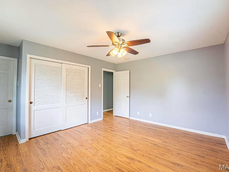 2525 Fox Hills Dr — Photo 10