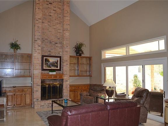 4th image of 2203 Onion Creek Pkwy Unit 3