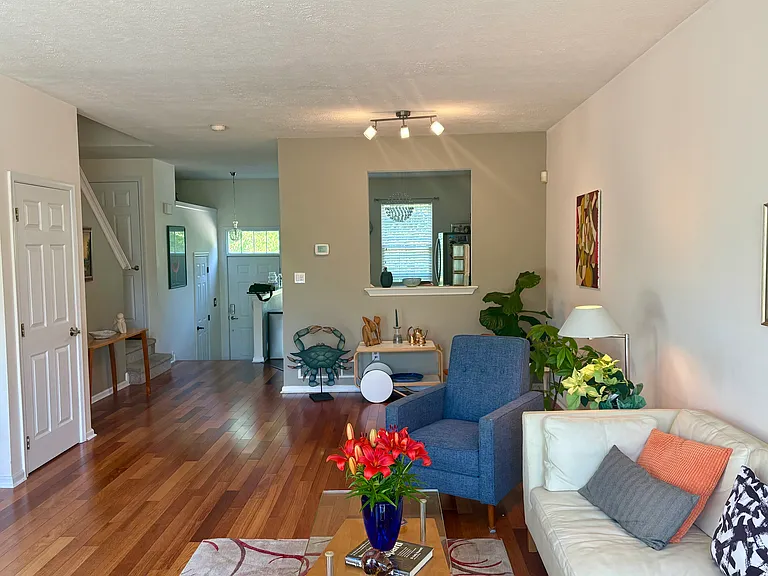 854 N Waterford Ln — Photo 5