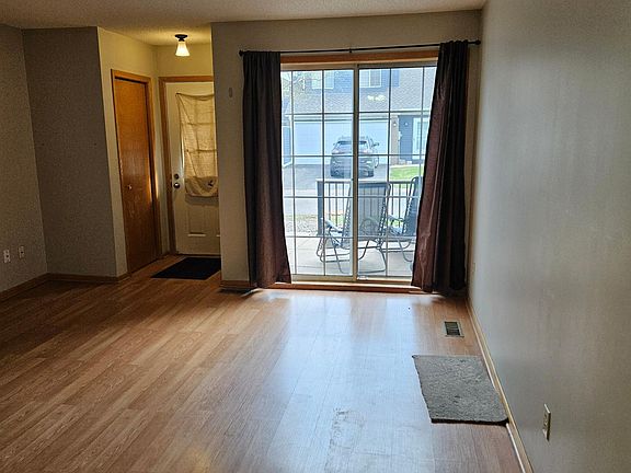3rd image of 1845 Donegal Dr APT 10