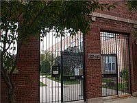1st image of 5823 N Ravenswood Ave #P20