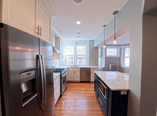 5 Newport Rd APT 1, Cambridge, MA 02140