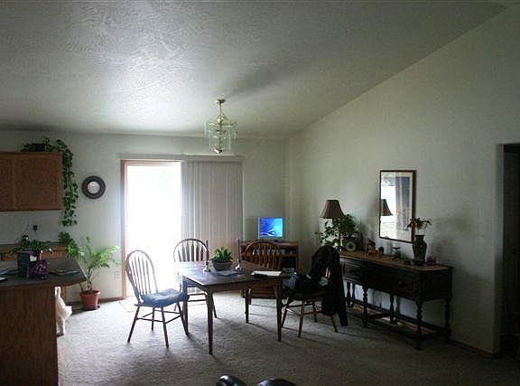 3rd image of 3113 N Thistle Creek Ln
