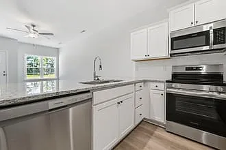 219 Buckwood Drive End #21 — Photo 7