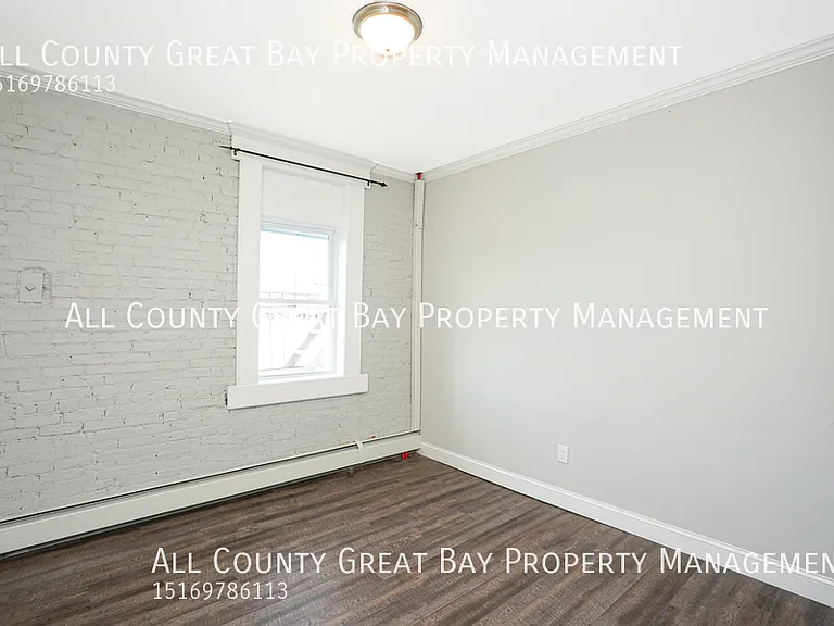 8 Railroad Ave #4 — Photo 5