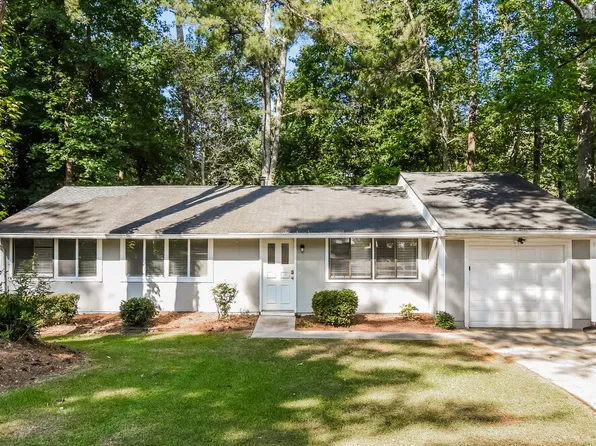 1860 Suwanee Ridge Ct, Lawrenceville, GA 30043