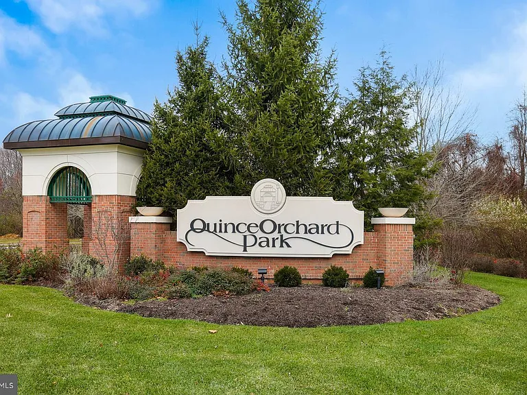 304 Orchard Ridge Dr — Photo 38