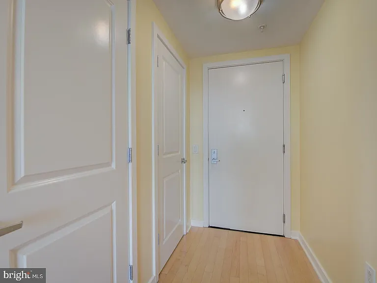 475 K St NW #1224 — Photo 17