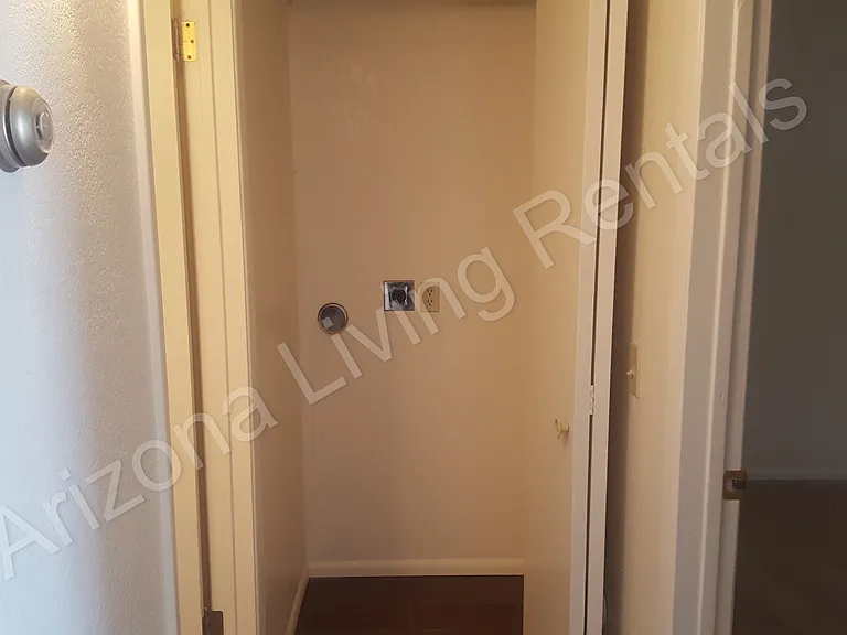 1720 Bahama Ave #B-6 — Photo 11