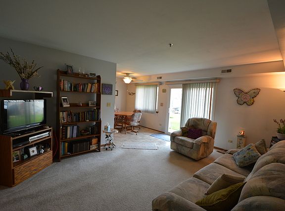 4th image of 721 E Whispering Oaks Dr #1RM