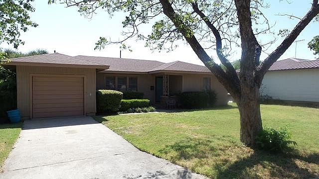 1st image of 404 N McCarver Dr