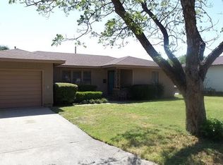 404 N McCarver Dr, Ballinger, TX 76821