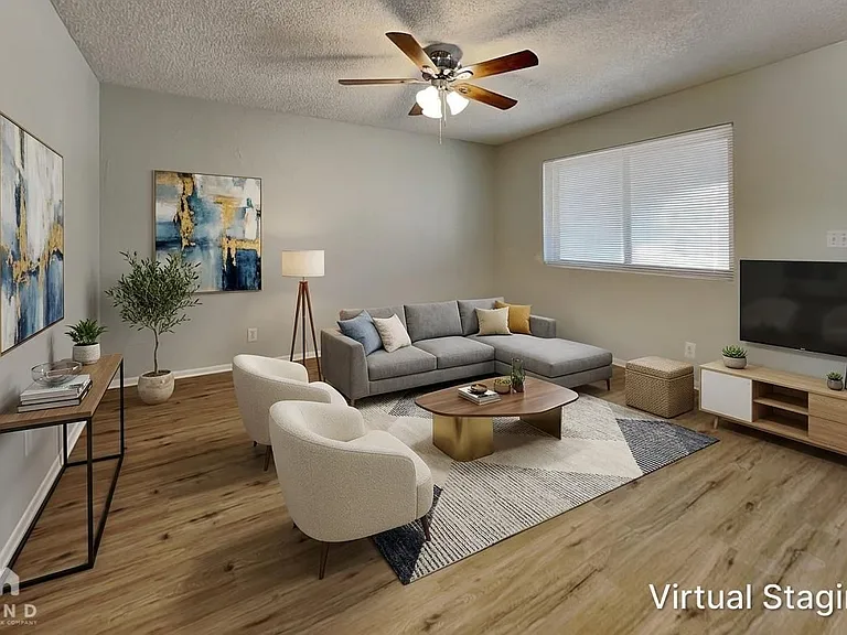 10716 N Arapaho Dr — Photo 2