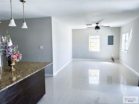 3rd image of 212 Cream Rose Ct