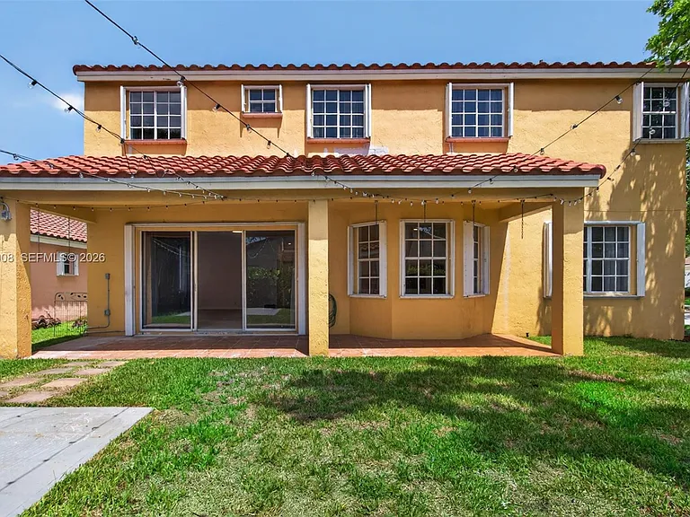 498 Cambridge Ln — Photo 37