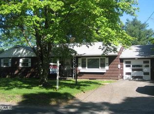 108 Hayestown Rd, Danbury, CT 06811