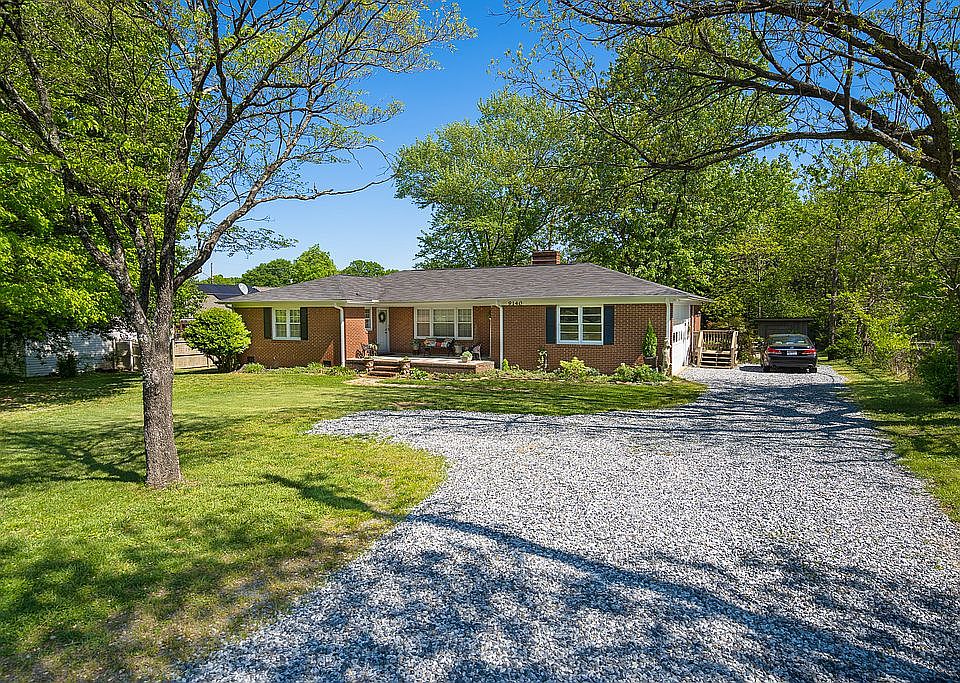 Half Acre Lot - NO HOA!!