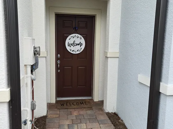 1542 Fells Cove Ln, Cape Coral, FL 33909