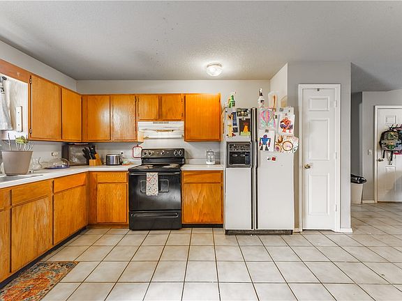 5th image of 22045 Cheryl Dr #22047