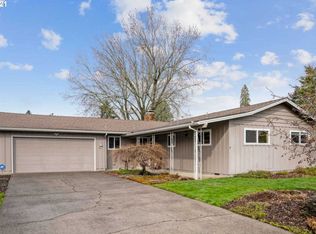 1177 NE Hawthorne Ave, Hillsboro, OR