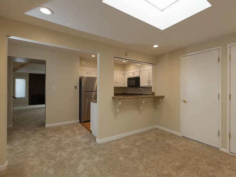 716 Garden Creek Pl — Photo 7