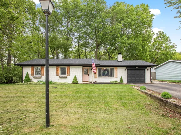 129 Bay Shore Dr, Cicero, IN 46034